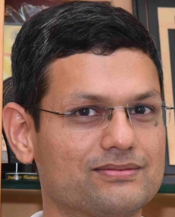 Dr. Nitin Saxena