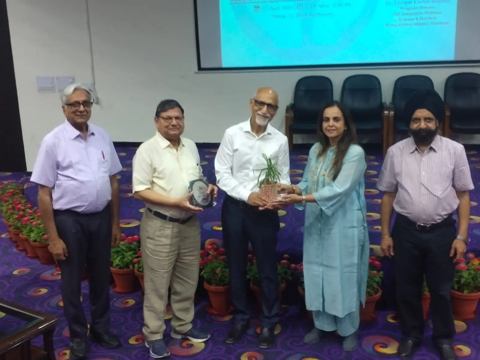 Integrative wellness science and practice seminar 1